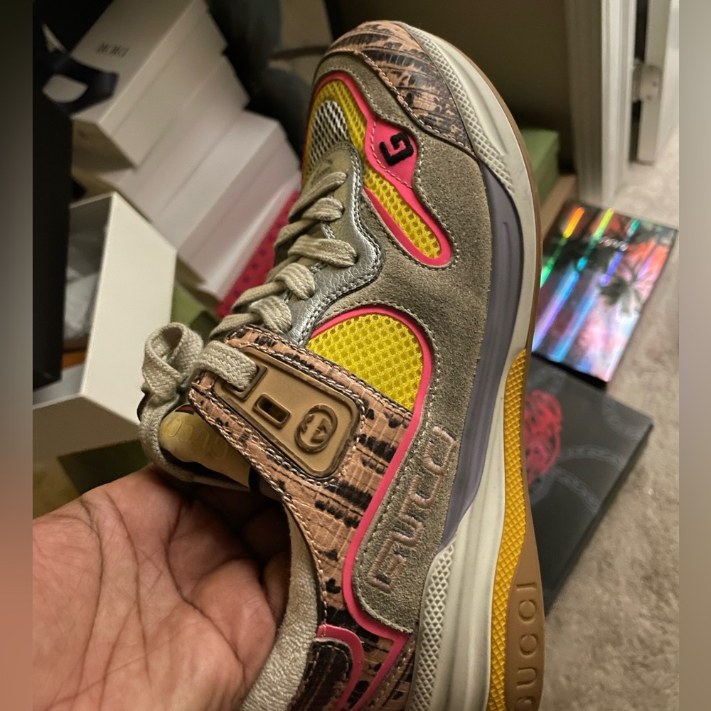Gucci sneakers